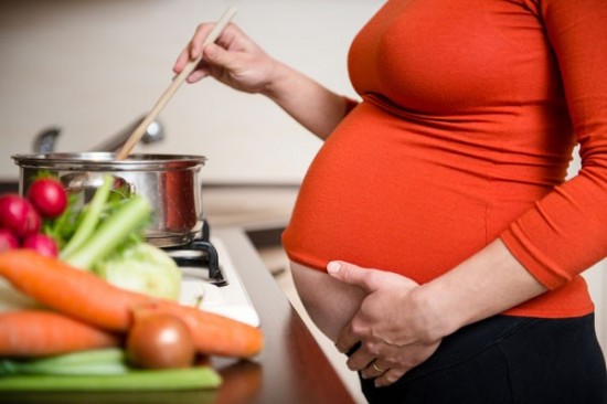 Cách ăn uống lành mạnh khi đang mang thai